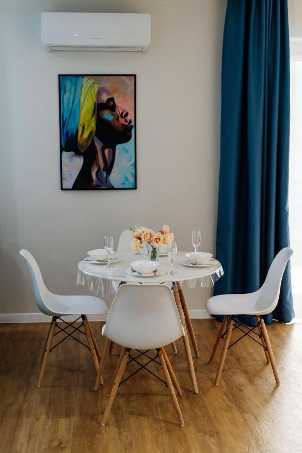 Shanti, Best Apts Уралск Екстериор снимка